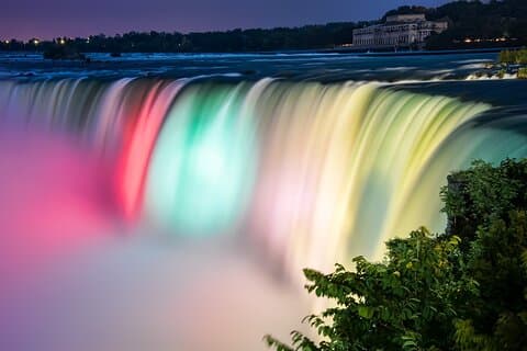 Niagara Falls Night Illumination Tour on American Side
