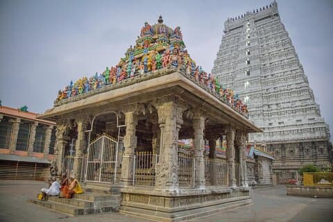 Visite du temple sacré: de Chennai à Tiruvannamalai et au temple d'or
