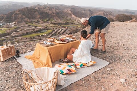 Picnic de lujo al atardecer con sesión de fotos