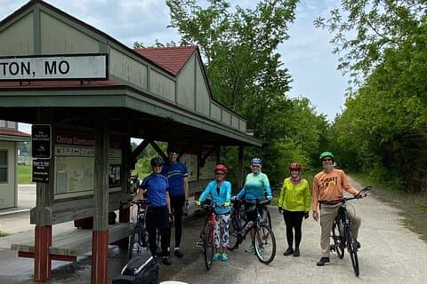 KATY Self-Guided 6-day Tour - Clinton to St. Charles + 1 bag/per