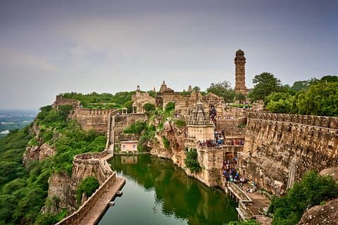 Una gita di un giorno al forte di Chittorgarh da Udaipur con servizio di guida