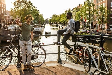 Tour privato e personalizzato di mezza giornata di Amsterdam con una Guida locale