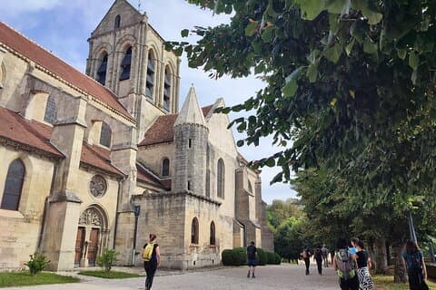 Hiking Adventure in Van Gogh's Footsteps with 6 miles walk
