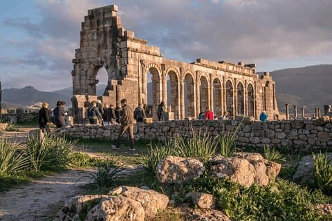 Petit groupe: De Fès à Volubilis - Excursion d'une journée à Mouly Idriss et Meknès