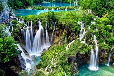 Plitvice och Rastoke dagstur från Zagreb med biljett (guar. dep.)