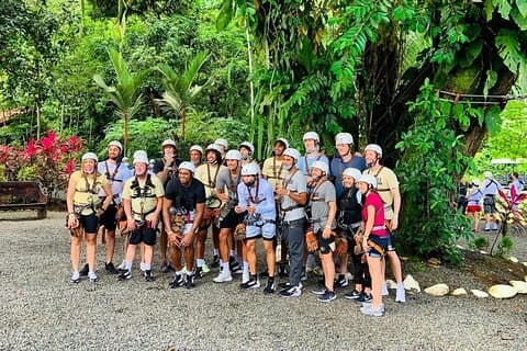 Avventura Zipline nella foresta pluviale