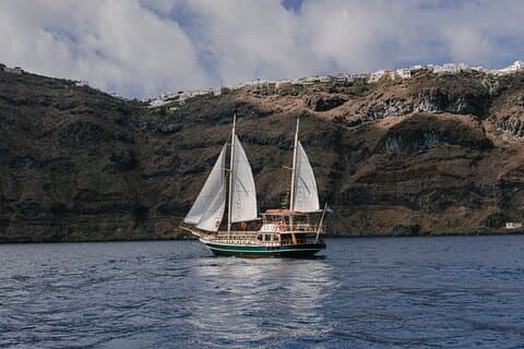 Santorini Private Cruise zu Vulkaninseln und heißen Quellen