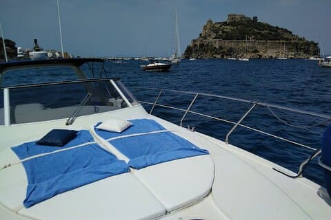 Privat krydstogt til Ischia og Procida - Yacht 40'