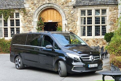 Transfert privé du château de Dromoland à l'aéroport de Dublin