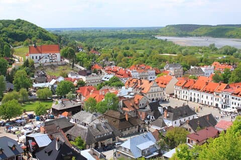 Kazimierz Dolny Small Group Tour from Warsaw with Lunch
