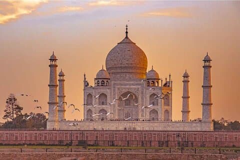 Tour privato di un'intera giornata del Taj Mahal all'alba e Mehtab Bagh al tramonto.