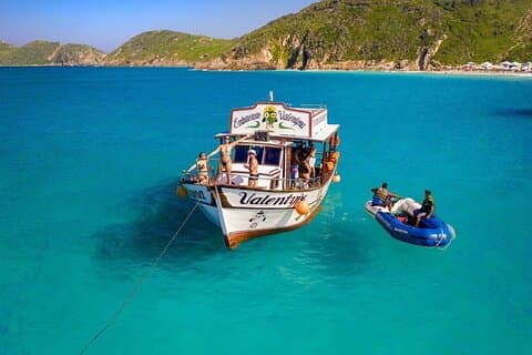 Open Bar Boat Trip One Floor Arraial do Cabo