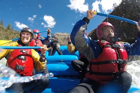 Rafting y tirolina Río Urubamba 1 día