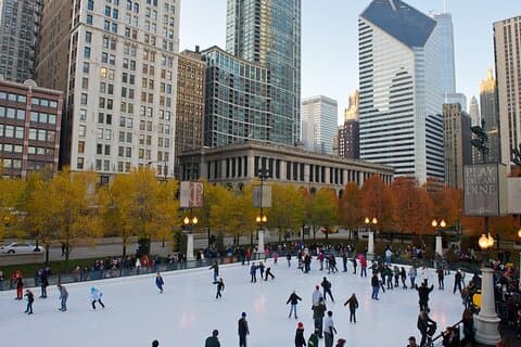 Chicago Seasonal Stroll Walking Tour of Holiday Attractions