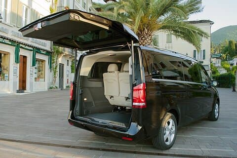 Trasferimenti a Runaway Bay (Grand Bahia Principe) da Kingston.