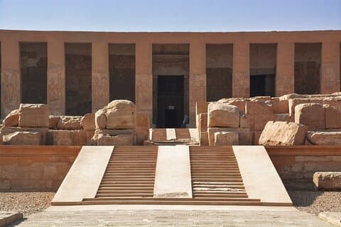 Tur til Dendera og Abydos Temples
