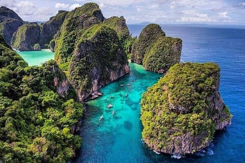 Excursão particular de mergulho com snorkel nas ilhas Phi Phi e Bamboo em lancha