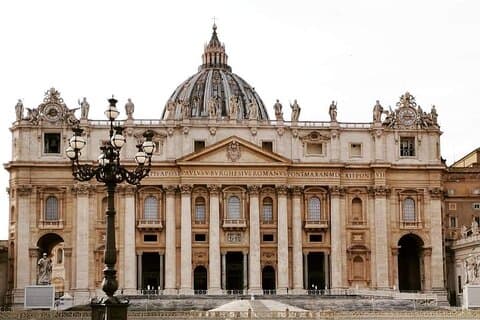 Exklusiv tur med Sixtinska kapellet ~ Museum & St Peter Basilica