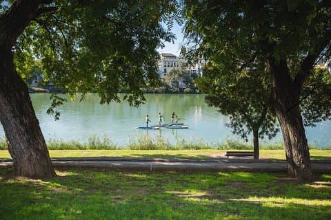 Passeio Privado de Paddle Surf em Sevilha