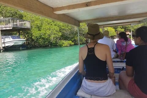 Mangrove Tunnel, Garifuna landsby, mad smagning, vildtlevende møde