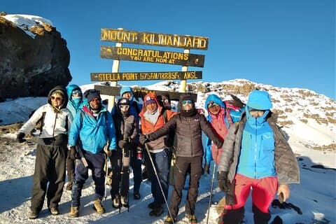 Excursão de caminhada em grupo pequeno de 9 dias pela Rota Kilimanjaro Machame