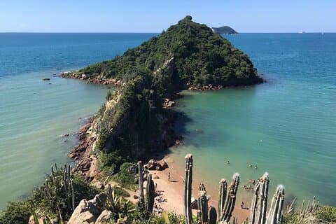 Paseo privado por Mangue de Pedras y Ponta do Pai Vitório