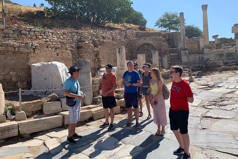 "Izmir to Ephesus: Private Highlights Tour with Fast-Track Entry"
