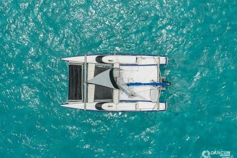 Catamaran privé à Isla Mujeres & Open Bar