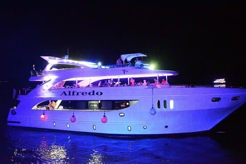 Båtfest med sjømatmiddag og orientalsk show - Sharm El Sheikh