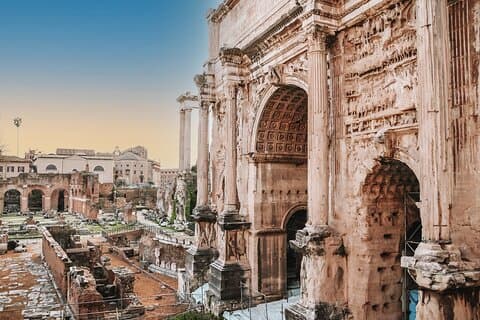 Colosseum, Palatine Hill and Roman Forum with Guided Tour