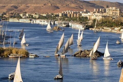 Nile cruise from Luxor to Aswan for 3 nights includes tours