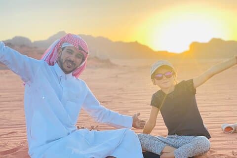 Heldags Jeep Tour & traditionel frokost - Wadi Rum-ørkenens højdepunkter