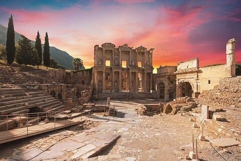 Per gli incrociatori: tour della città antica di Efeso e Didyma dal porto di Kusadasi