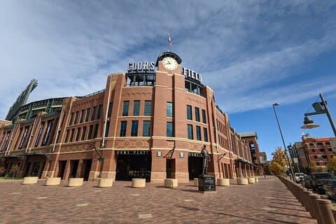 Denver LoDo Scavenger Hunt Walking Tour and Game