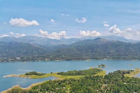 Pettigala Sunrise Hike & Cultural Nature Tour