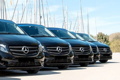 Privater Minivan-Transfer von Athen in die Stadt Preveza