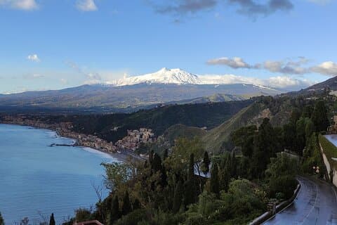 Taormina og Etna vulkanen frokost og vinsmagning fra Messina eller Catania Port ShorExc