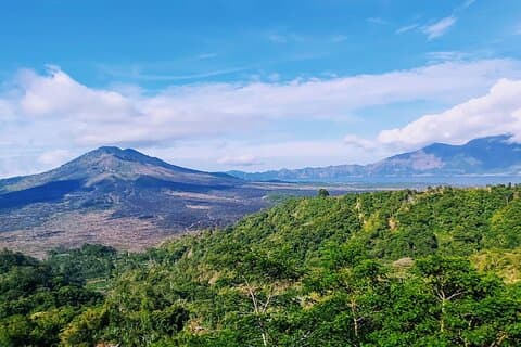 Tour privato per godersi la danza Barong, l'Ubud Art Village e il vulcano