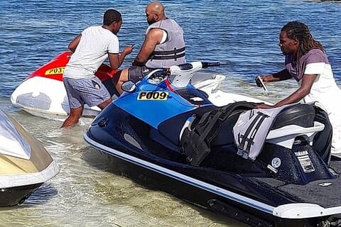 Excursão privada de jet ski, parapente e dia de praia