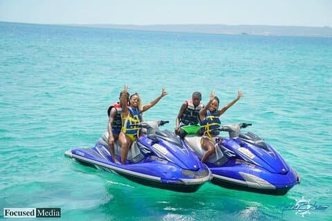 Private Tour mit Jetski, Bambus-Rafting und Kalkstein-Fußmassage