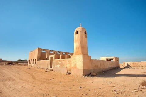 Ten noorden van Qatar Tour naar Olafur Eliasson Zubara Fort Jumail Village