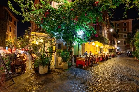ROM: Lights of Rome: Walking Tour by Night