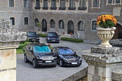 Luxe rondreizen Belfast. Privéhuurtour van een hele dag voor 2-6 personen