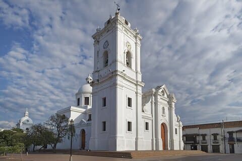 Private transfer from Cartagena to Santa Marta or viceversa