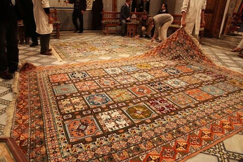 Local Expert For Shopping ( Fez City)