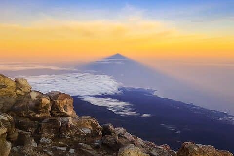 TEIDE NIGHT Astronomy Stargazing Bus Tour, Meal & Drinks included!