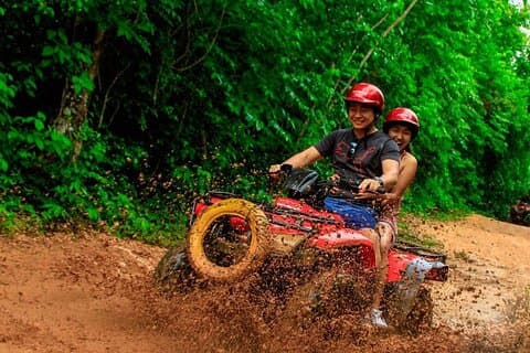 Fantastisk ATV-tur, Ziplines och Cenote Swim med lunch och tur och retur ingår