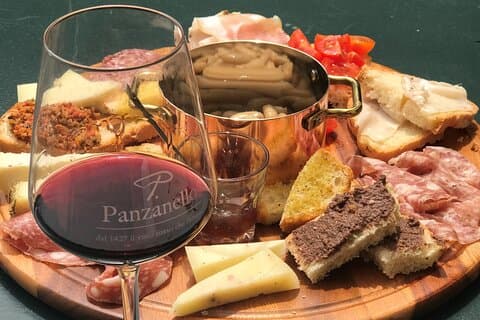 Pranzo esclusivo, Tour cantina, vini Bio nel Chianti Classico
