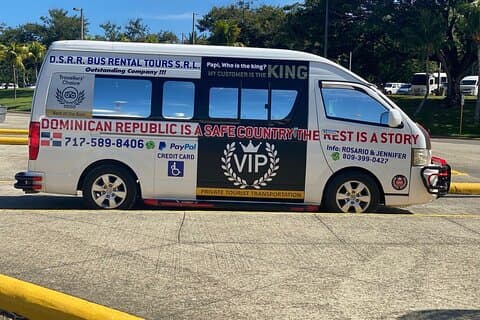 Furgoneta accesible en silla de ruedas Puerto plata al aeropuerto (POP) Traslado de ida y vuelta