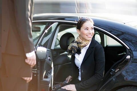 One Way Private City Transfer from Agra to Delhi